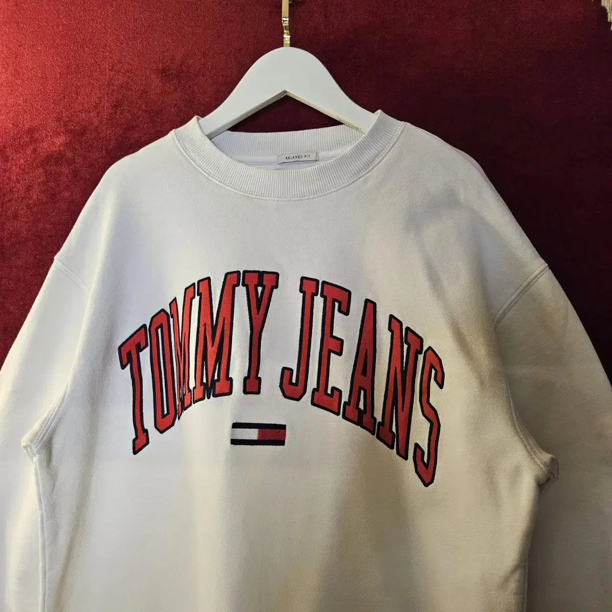 TOMMY JEANS 빅로고 자수 릴렉스핏 맨투맨 S size